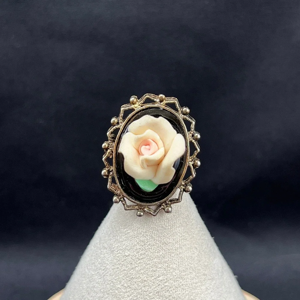 Vintage Brooch Rose Cameo Gold Tone Black Cream Pink Floral‎ 3D Pin